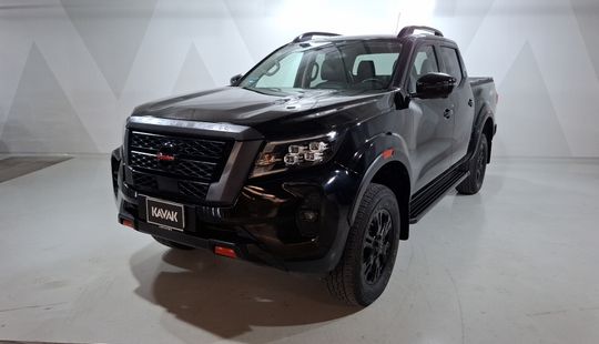 Nissan • Frontier