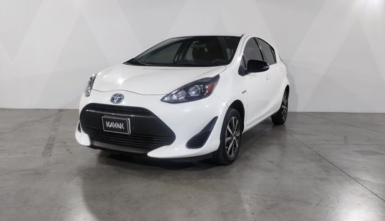 Toyota • Prius C