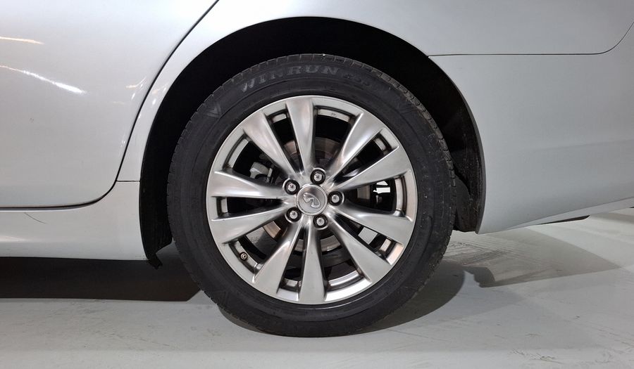 Infiniti Q70 3.7 SEDUCTION AT Sedan 2014