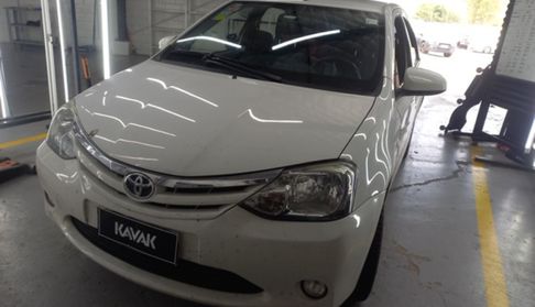 Toyota Etios 1.5 XLS Sedan 2014