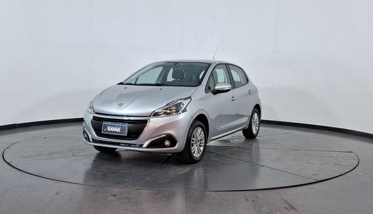 Peugeot • 208