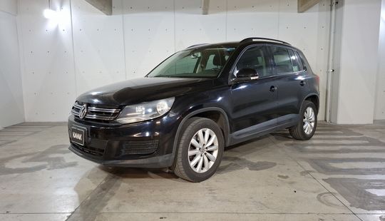 Volkswagen • Tiguan