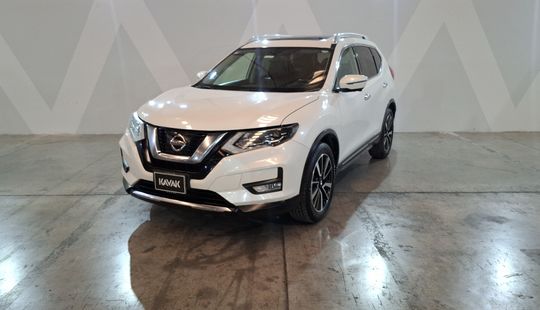 Nissan • X-Trail