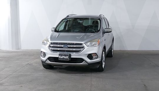 Ford • Escape