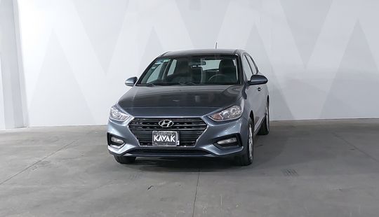 Hyundai • Accent