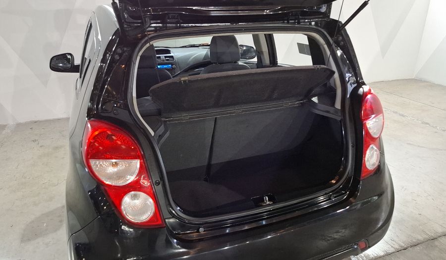 Chevrolet Spark Classic 1.2 LT B MT Hatchback 2017