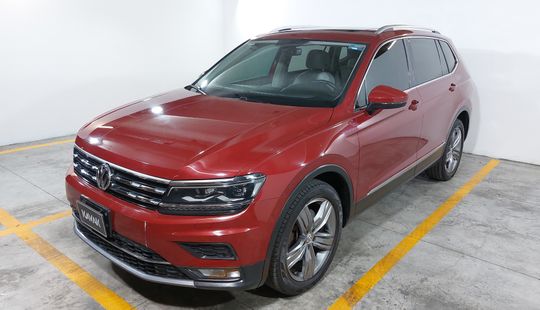 Volkswagen • Tiguan