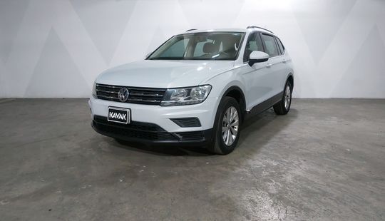 Volkswagen • Tiguan