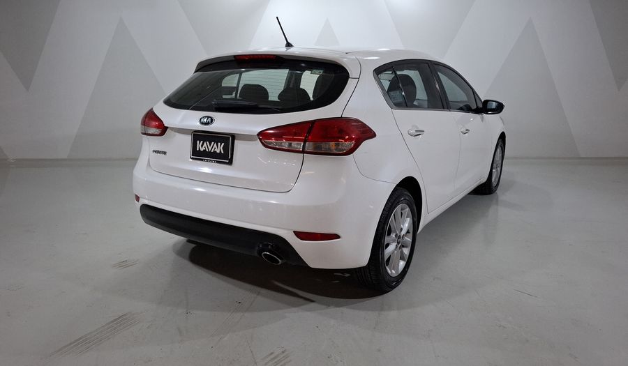Kia Forte 2.0 EX MT Hatchback 2017