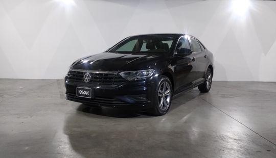 Volkswagen • Jetta