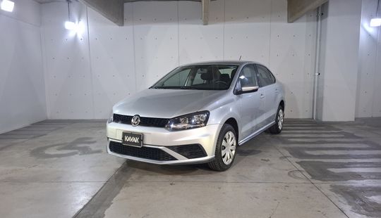 Volkswagen • Vento