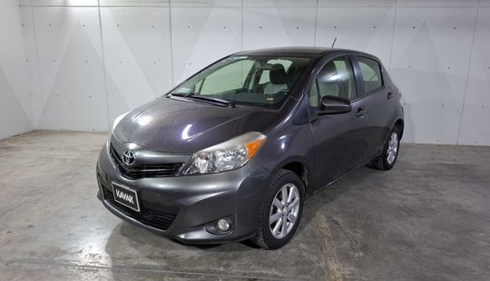 Toyota • Yaris