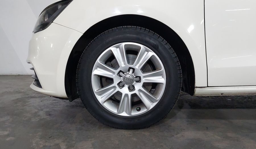 Audi A1 1.4 TFSI COOL S TRONIC Hatchback 2015