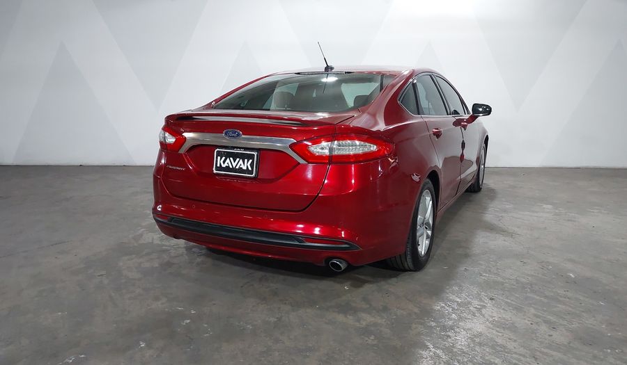 Ford Fusion 2.5 SE I4 NAV MR AT Sedan 2014