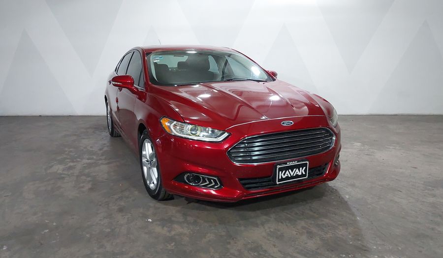 Ford Fusion 2.5 SE I4 NAV MR AT Sedan 2014