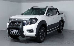 Nissan • Navara