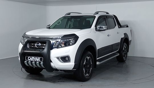 Nissan • Navara