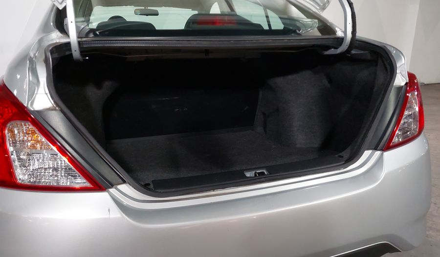 Nissan V-drive 1.6 V-DRIVE A/C Sedan 2021