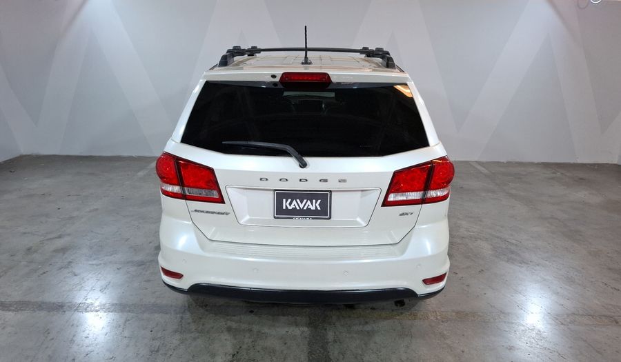 Dodge Journey 2.4 SXT+ 5 PASAJEROS Suv 2014