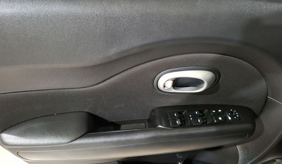 Kia Soul 1.6 LX AT Hatchback 2016