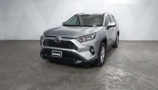 Toyota • RAV4