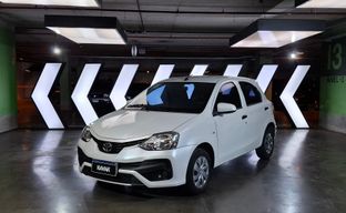 Toyota • Etios