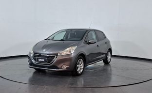 Peugeot • 208