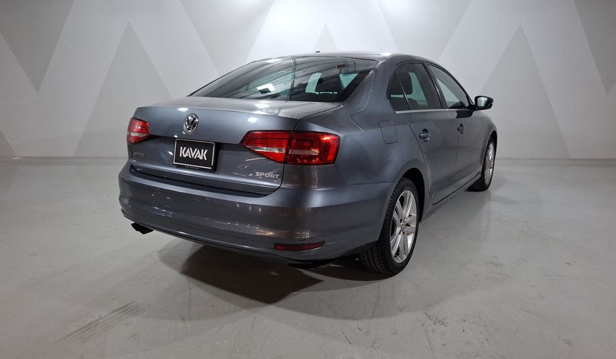 Volkswagen Jetta 2.5 SPORTLINE BOLSA PAQWELT TECHO TIP. Sedan 2015