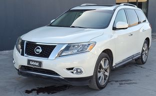 Nissan • Pathfinder