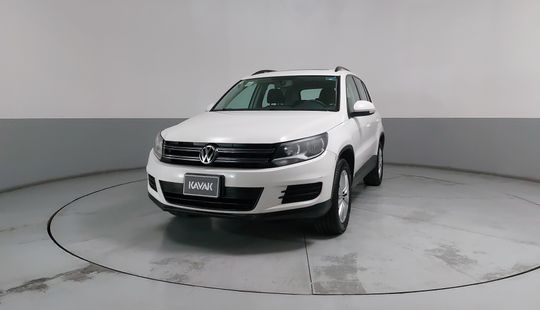 Volkswagen • Tiguan