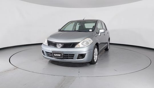 Nissan • Tiida