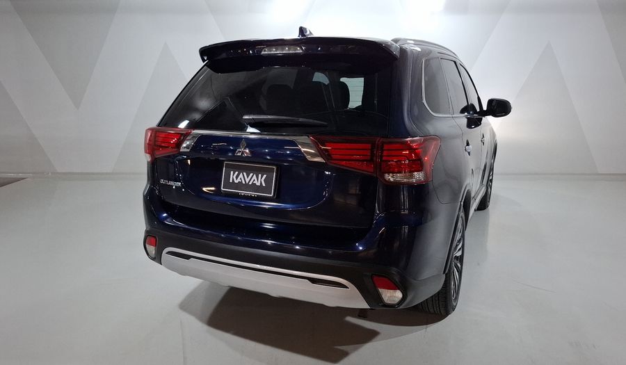 Mitsubishi Outlander 2.4 LIMITED CVT Suv 2020