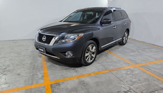 Nissan • Pathfinder