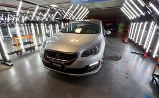 Peugeot • 308