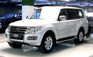 Mitsubishi • Pajero