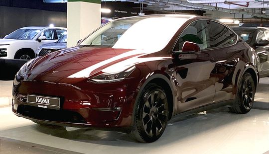 Tesla • Model Y