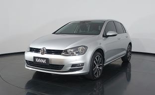 Volkswagen • Golf