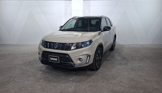 Suzuki • Vitara