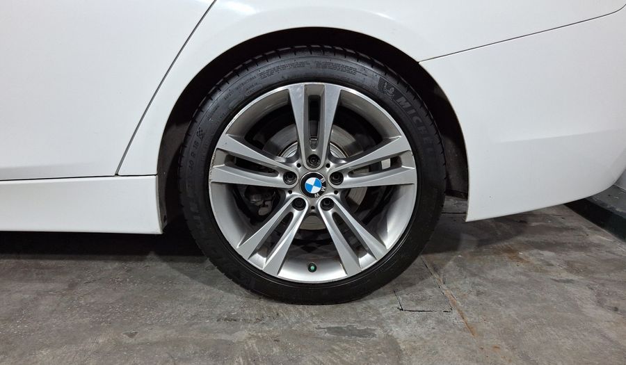 Bmw Serie 3 2.0 330IA SPORT LINE AUTO Sedan 2017