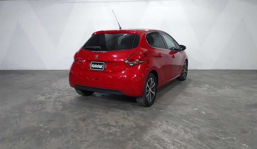 Peugeot 208 1.6 FELINE AT Hatchback 2017