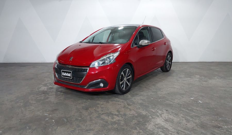 Peugeot 208 1.6 FELINE AT Hatchback 2017