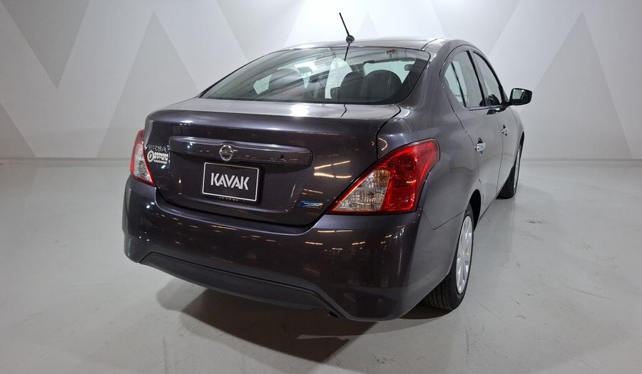 Nissan Versa 1.6 SENSE TA AC Sedan 2016