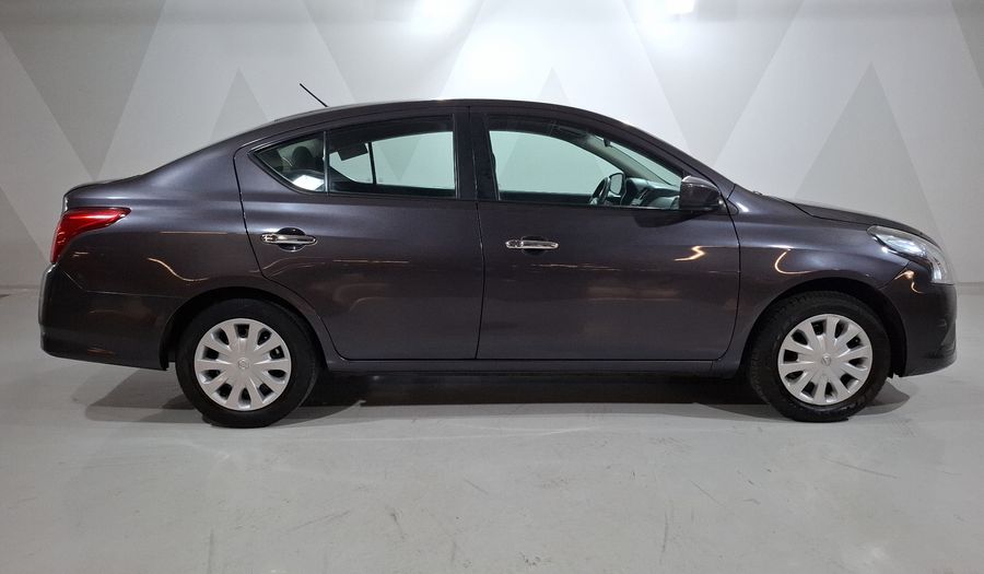 Nissan Versa 1.6 SENSE TA AC Sedan 2016