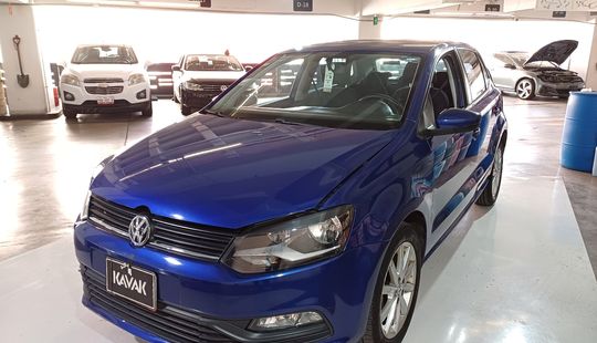 Volkswagen • Polo