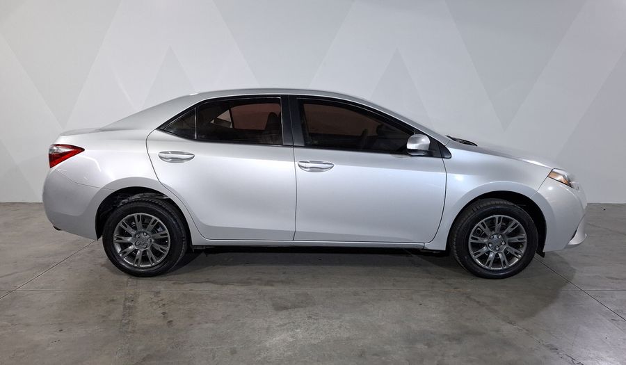 Toyota Corolla 1.8 BASE MT Sedan 2015