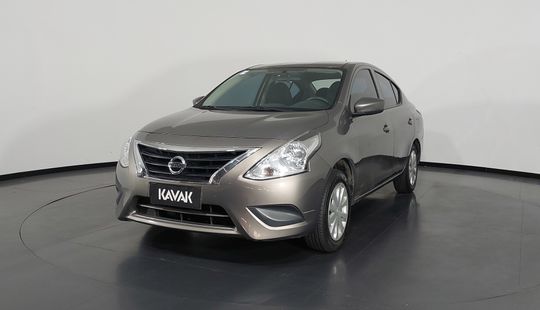 Nissan Versa SV-2016