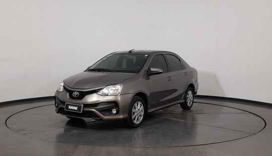 Toyota • Etios