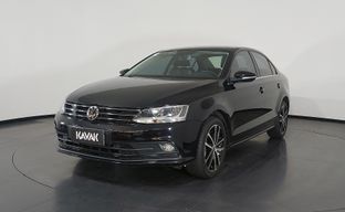 Volkswagen • Jetta