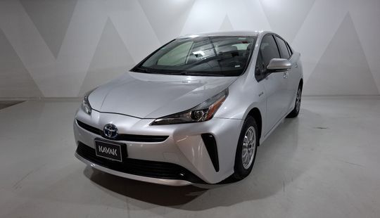 Toyota • Prius