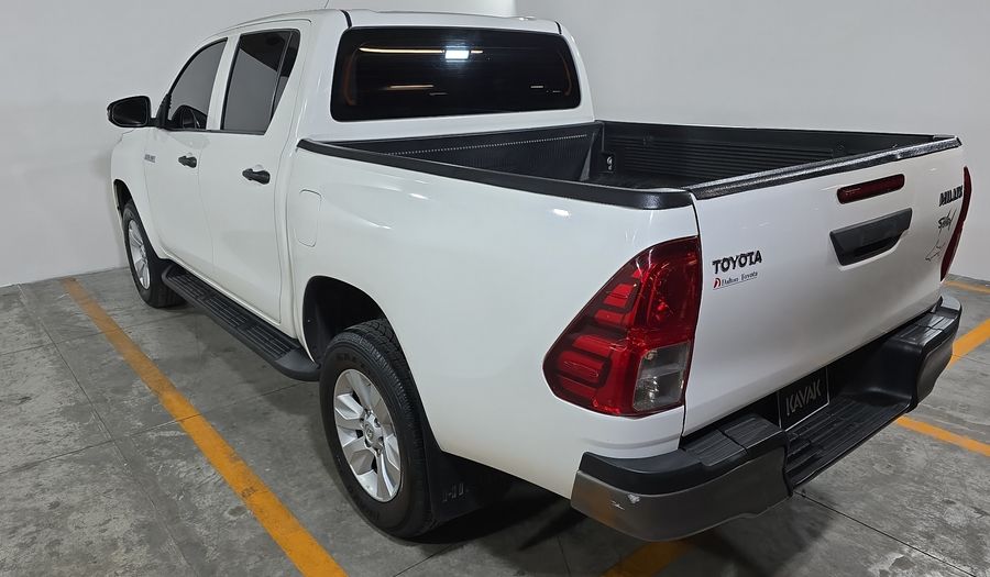 Toyota Hilux 2.7 DOBLE CABINA SR (D-CAB MID) Pickup 2018